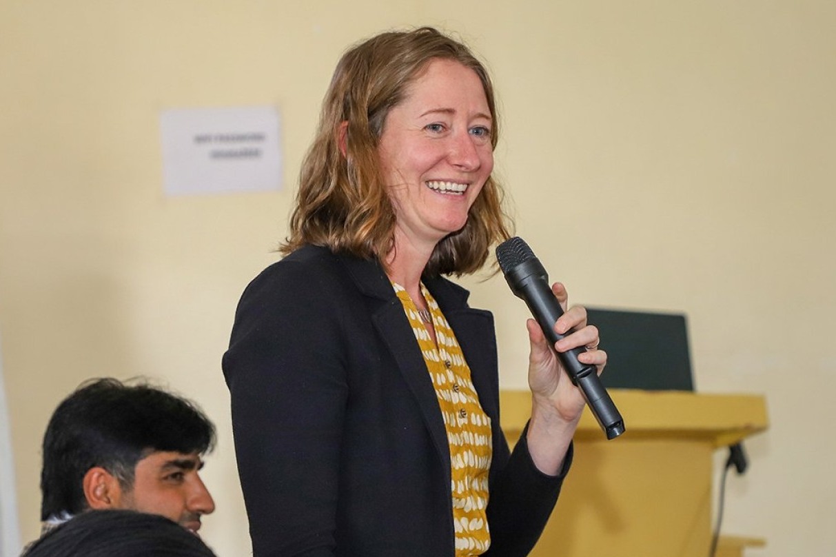 Dr. Daria Szkwarko speaking